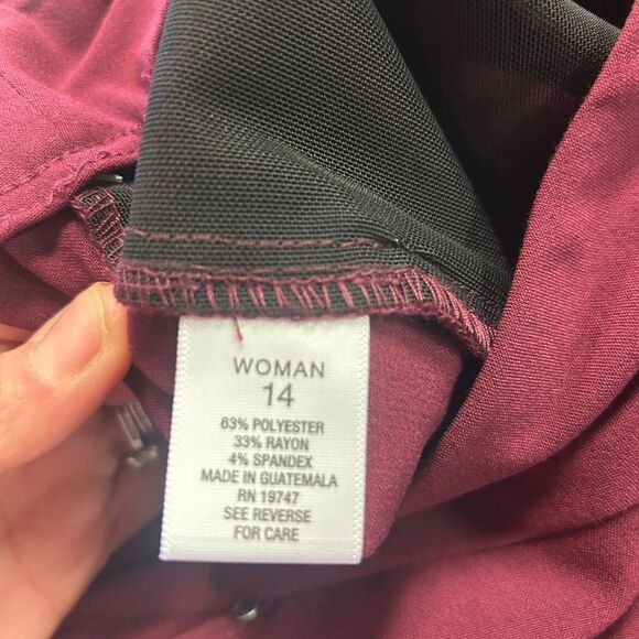 14 Roz & Ali red pants - Picture 4 of 7